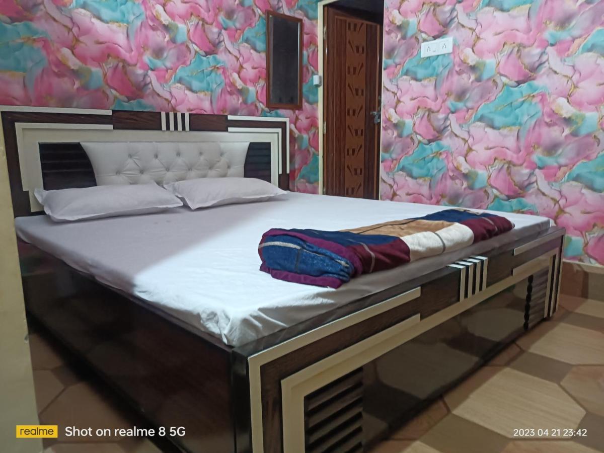 Maa Gauri Paying Guest House Βαρανάσι Εξωτερικό φωτογραφία