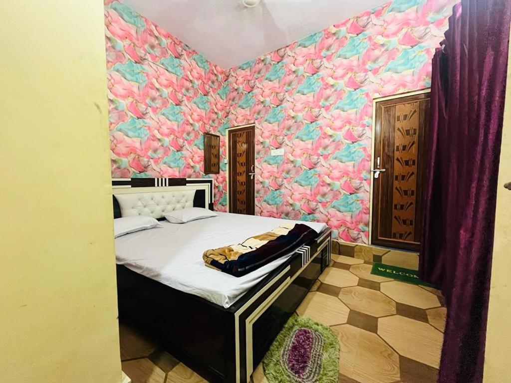 Maa Gauri Paying Guest House Βαρανάσι Εξωτερικό φωτογραφία